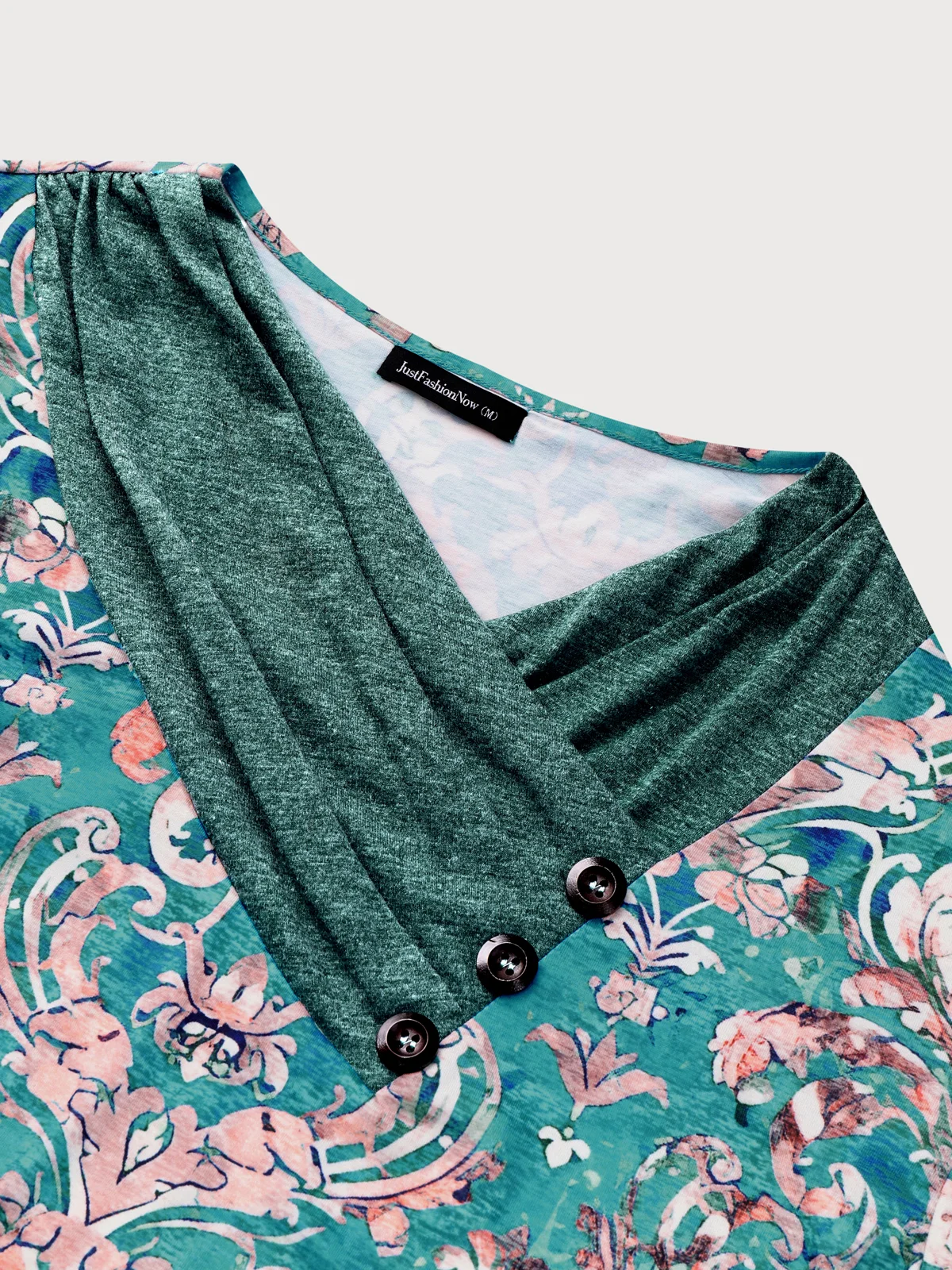 Fit Cross Neck Geometric Tops