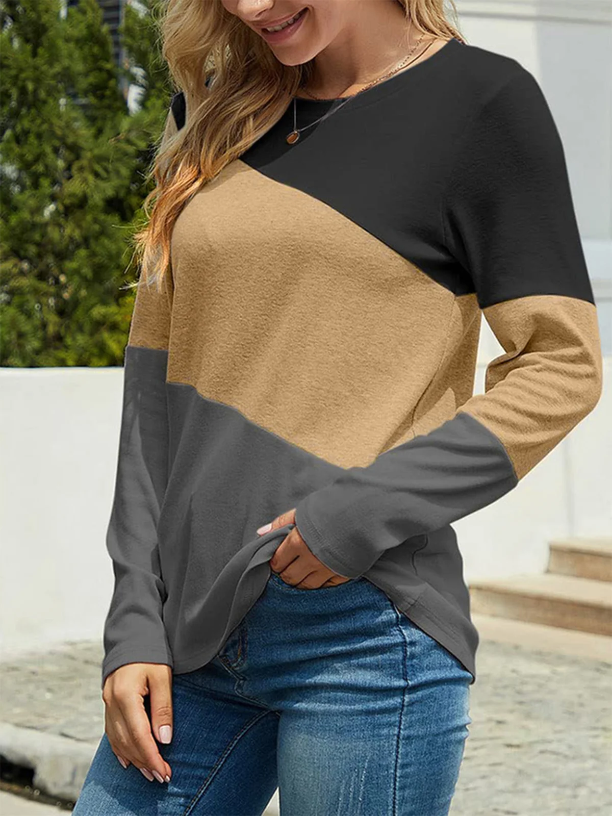 Crew Neck Color Block T-Shirt