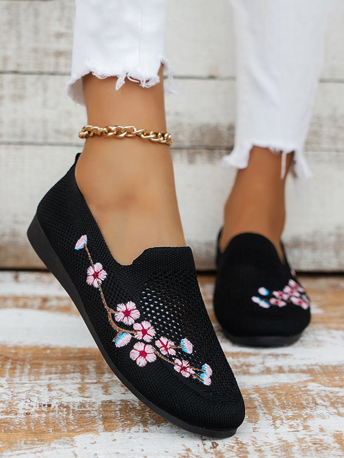 Floral Embroidery Breathable Mesh Fabric Flat Loafers