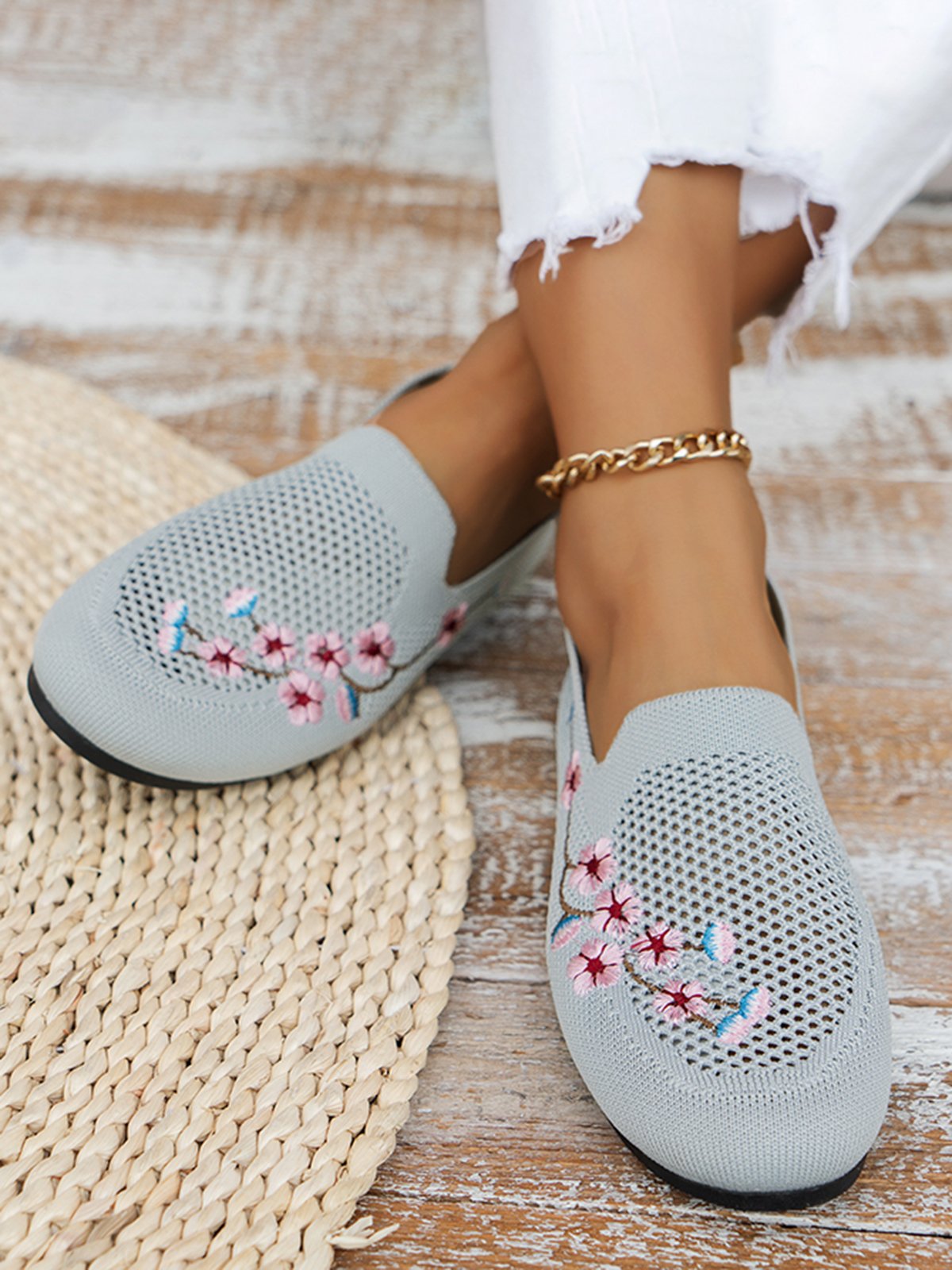 Floral Embroidery Breathable Mesh Fabric Flat Loafers