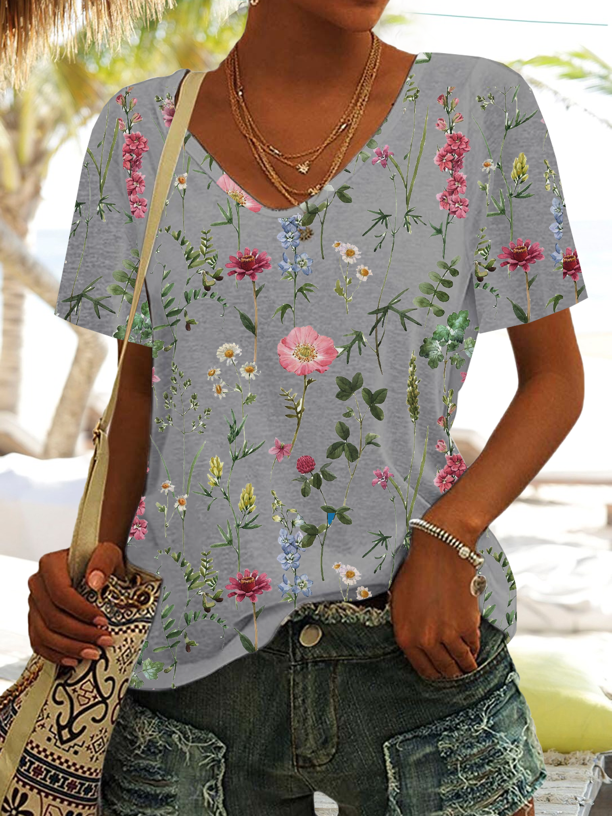 V Neck Floral Vacation T-Shirt