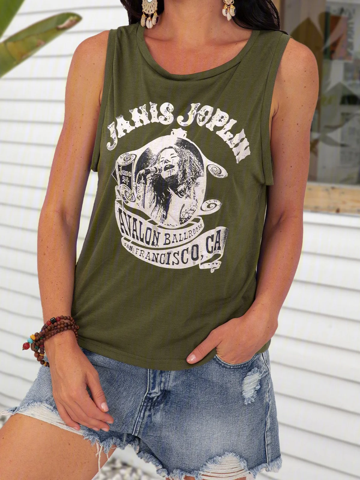 Sleeveless Crew Neck Shirt T-Shirt