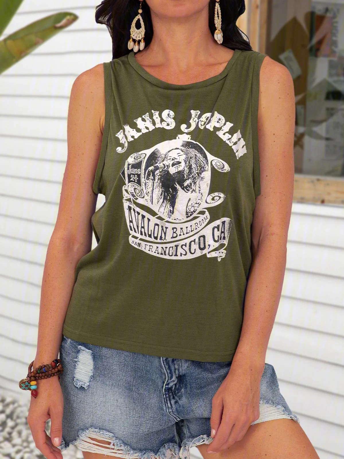 Sleeveless Crew Neck Shirt T-Shirt