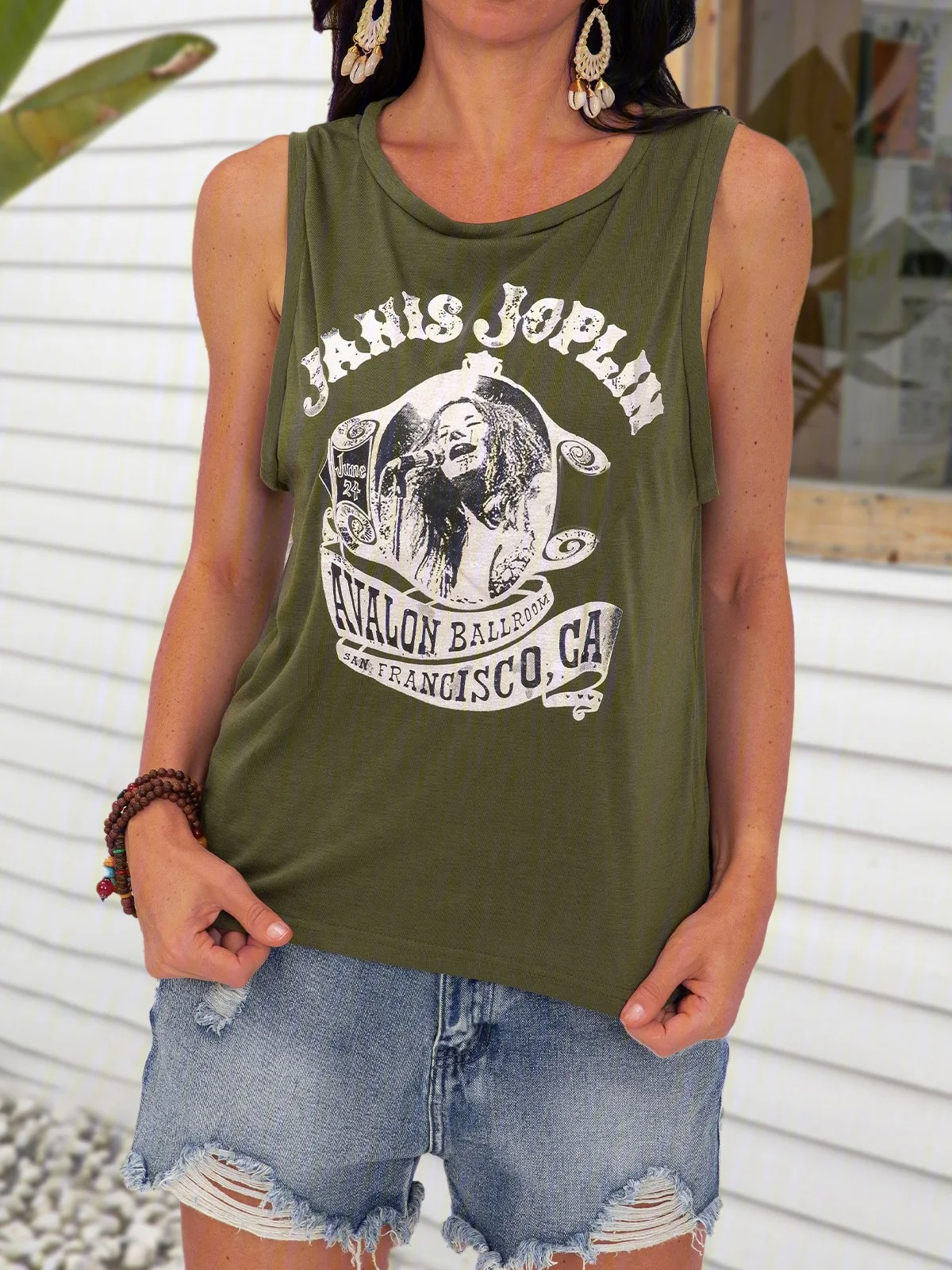 Sleeveless Crew Neck Shirt T-Shirt