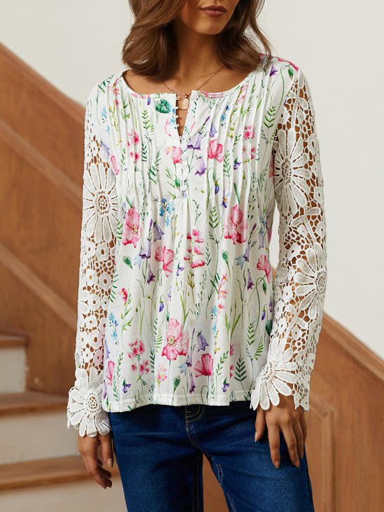 Regular Fit V Neck Floral Casual Top